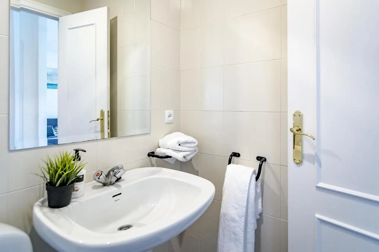 Ll- Cozy Apartment Just Next To The Beach Estepona Spain